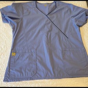 WonderWink scrub top